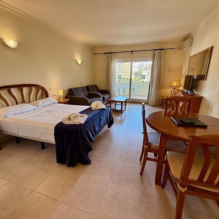 Kingfisher Apartments Benal Beach 贝纳尔马德纳 外观 照片