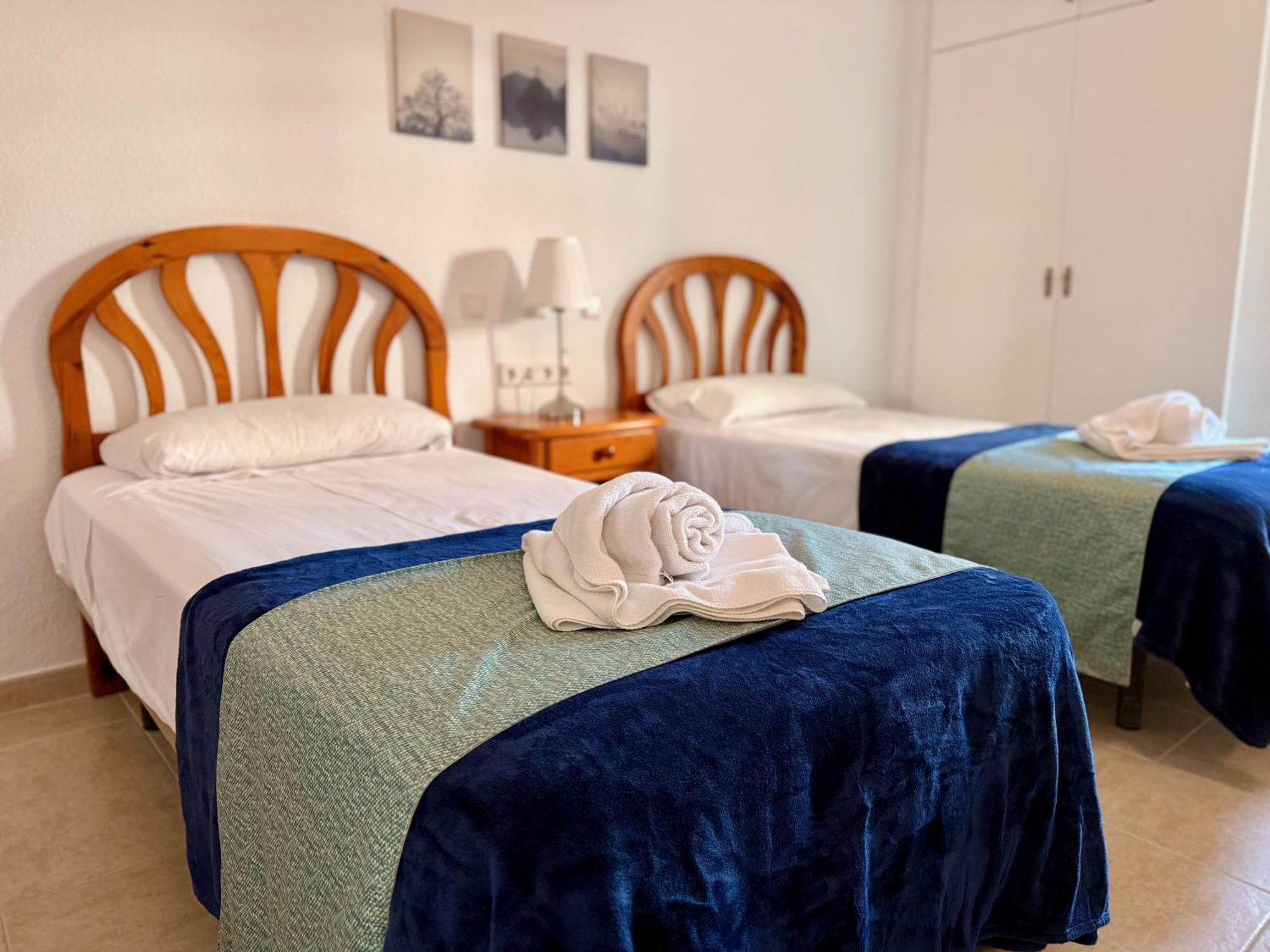 Kingfisher Apartments Benal Beach 贝纳尔马德纳 外观 照片