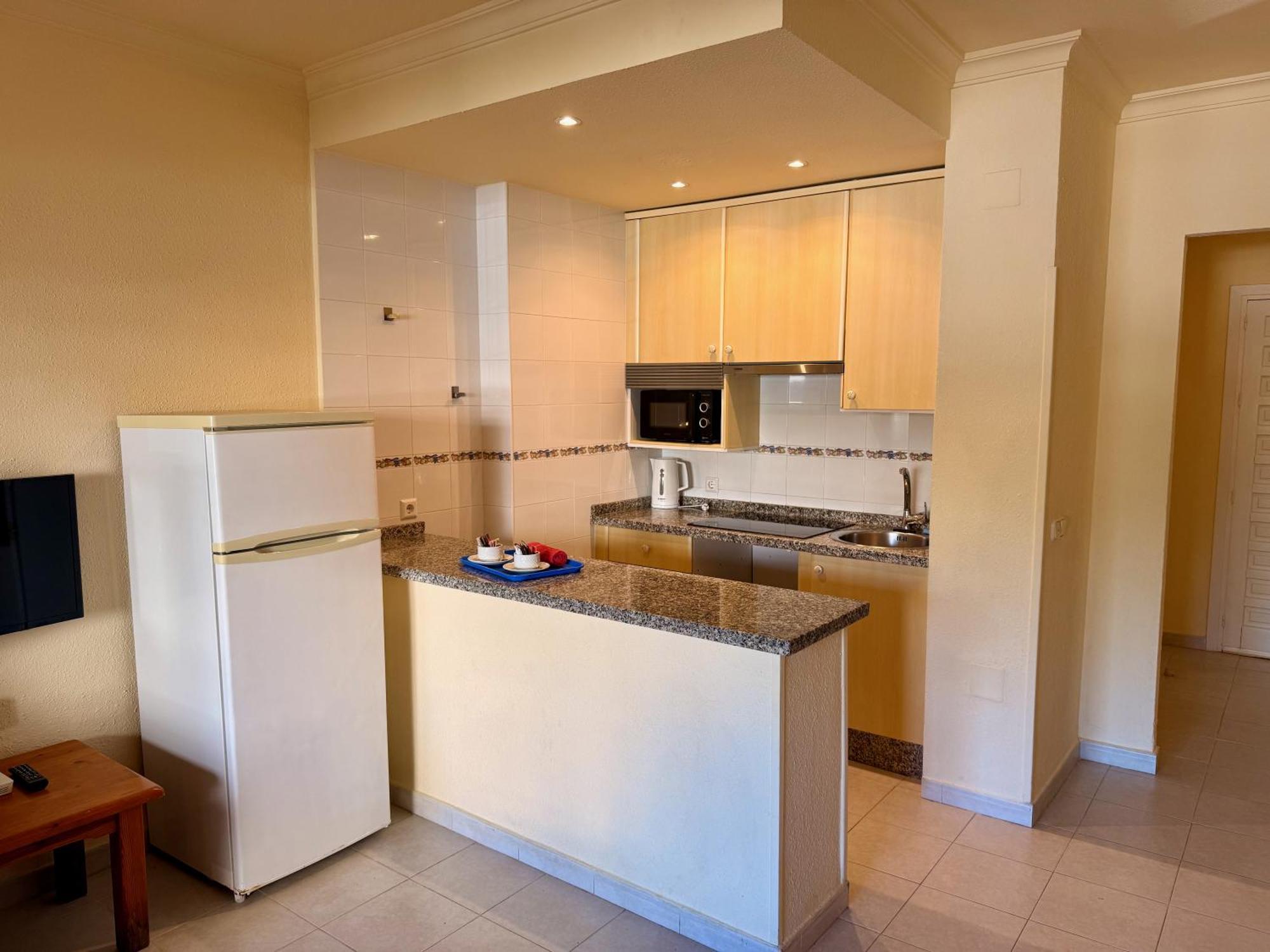 Kingfisher Apartments Benal Beach 贝纳尔马德纳 外观 照片