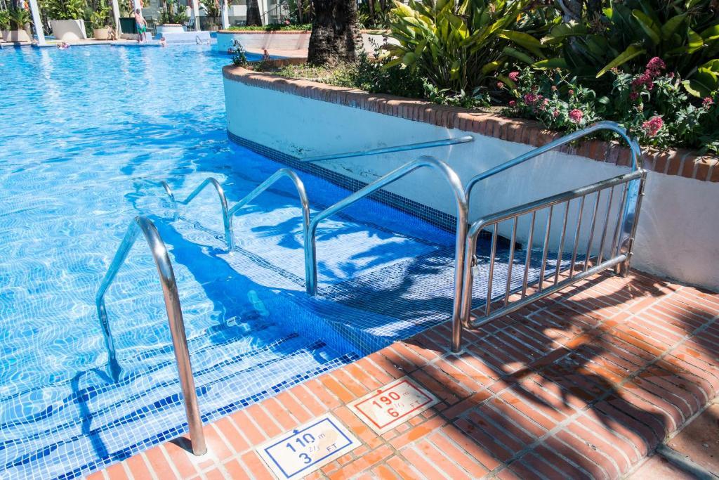 Kingfisher Apartments Benal Beach 贝纳尔马德纳 外观 照片